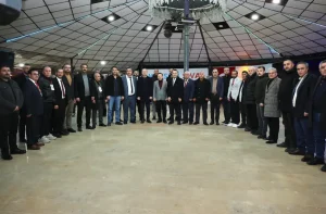 177-sivas-belediye-baskani-elbeyliler-dernegi-iftarinda-hemsehrileriyle-bulustu