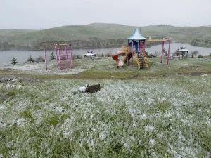 haziran-ayina-sayili-gunler-kala-tokata-kar-yagdi-1793637_202605291953_20260529195357_2