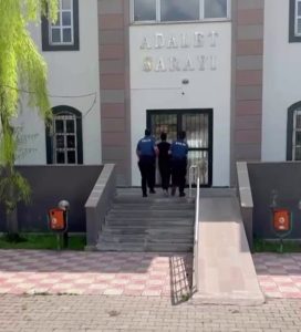 SİVAS’TA KESİNLEŞMİŞ HAPİS CEZASI BULUNAN FİRARİ HÜKÜMLÜ YAKALANDI