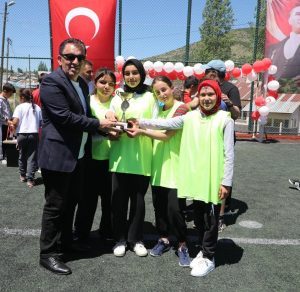 GAZİKÖY’E SPOR DESTEĞİ