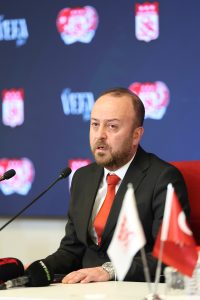 burak-ozcoban-sivasspor-3
